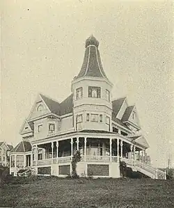 The George Kinnear house, 809 Queen Anne Avenue N, a Queen Anne built in 1888 on the lower part of Queen Anne Hill, demolished in 1958 to make way for the Bayview Manor retirement community.[66]