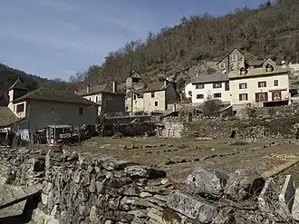 The village of St-Léger-de-Peyre in the Colagne valley, north of Marvejols