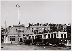 Tram to the Gooi leaving the stop just outside the station in 1936
