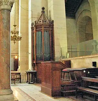 the choir organ