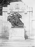 Memorial in the interwar period