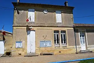 The town hall in Tizac-de-Curton