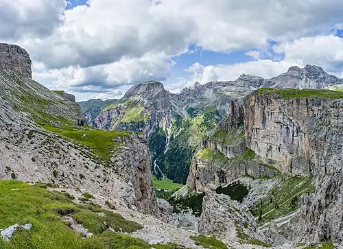Col dala Pieres in the Stevia group seen from Val Lietres in Val Gardena