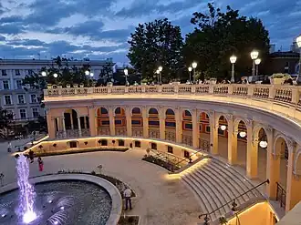 Overview of the colonnade and large fountain, 2024