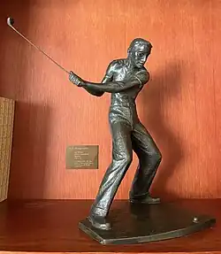 Young Golfer sculpture by Joe Brown at the Inn at Penn