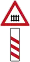 Level crossing with barrier or gate ahead